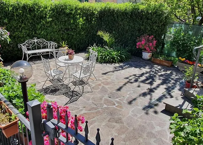 Il Giardino In Citta Bed and Breakfast Λα Σπέτσια